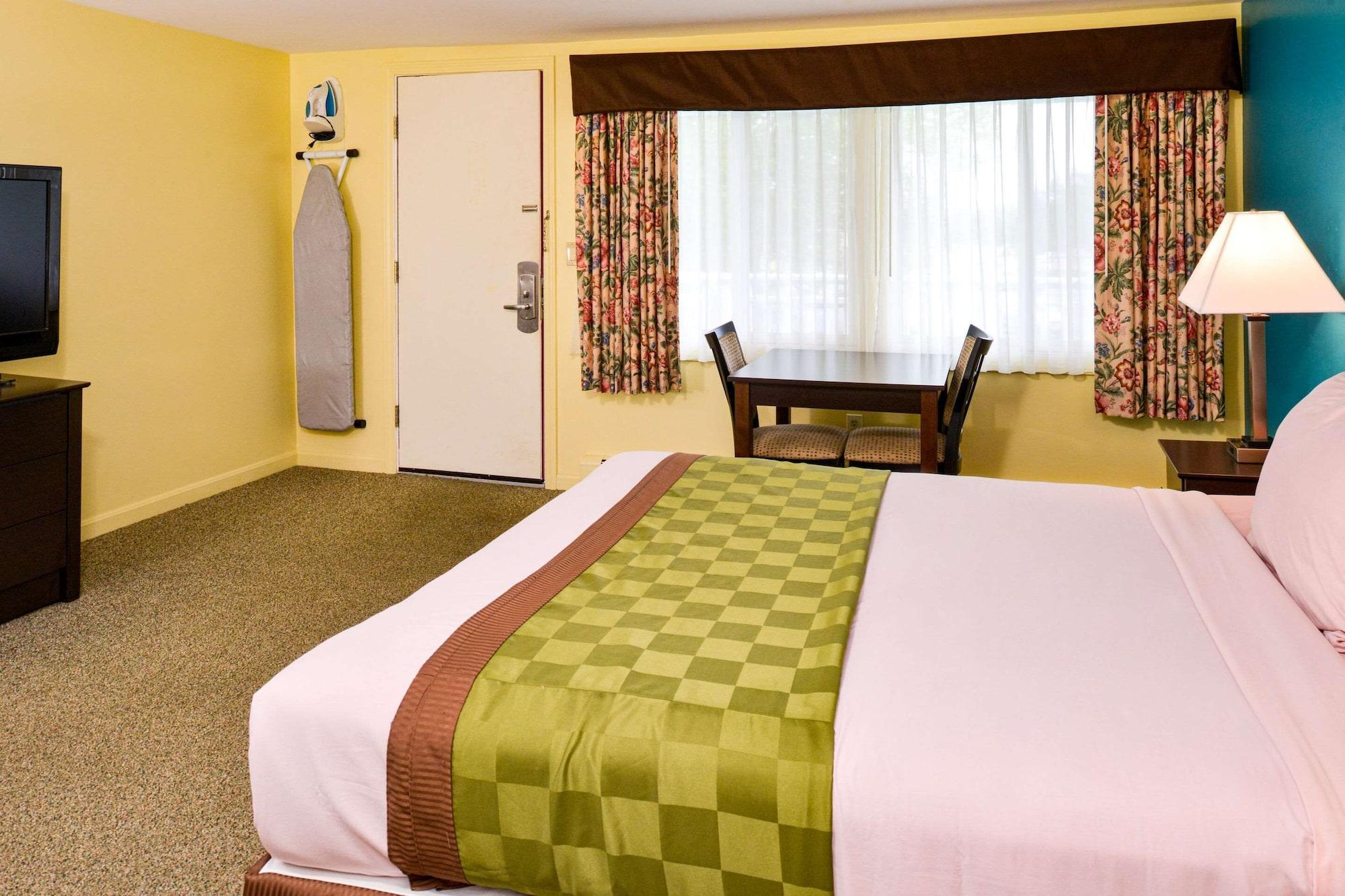 Rodeway Inn Orleans - Cape Cod מראה חיצוני תמונה