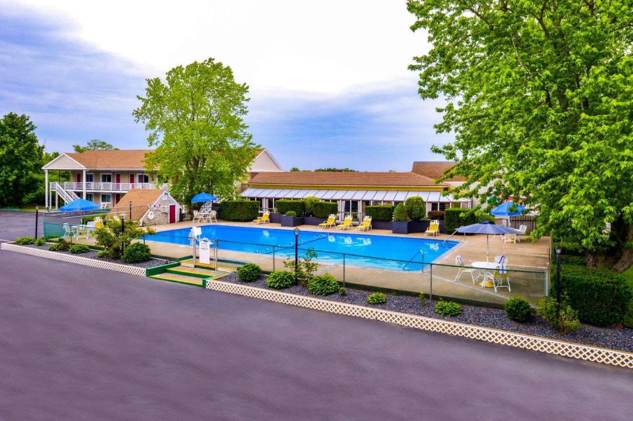 Rodeway Inn Orleans - Cape Cod מראה חיצוני תמונה