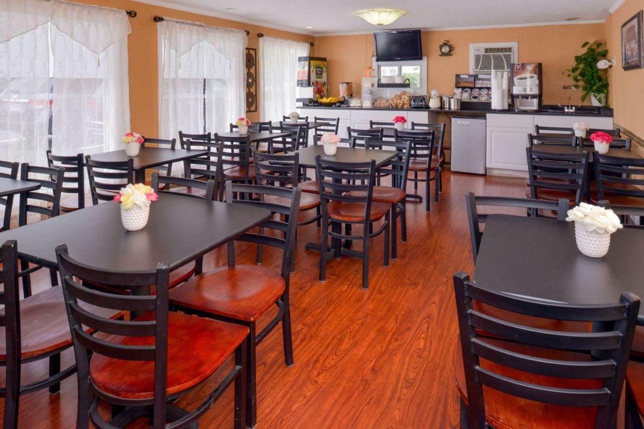 Rodeway Inn Orleans - Cape Cod מראה חיצוני תמונה